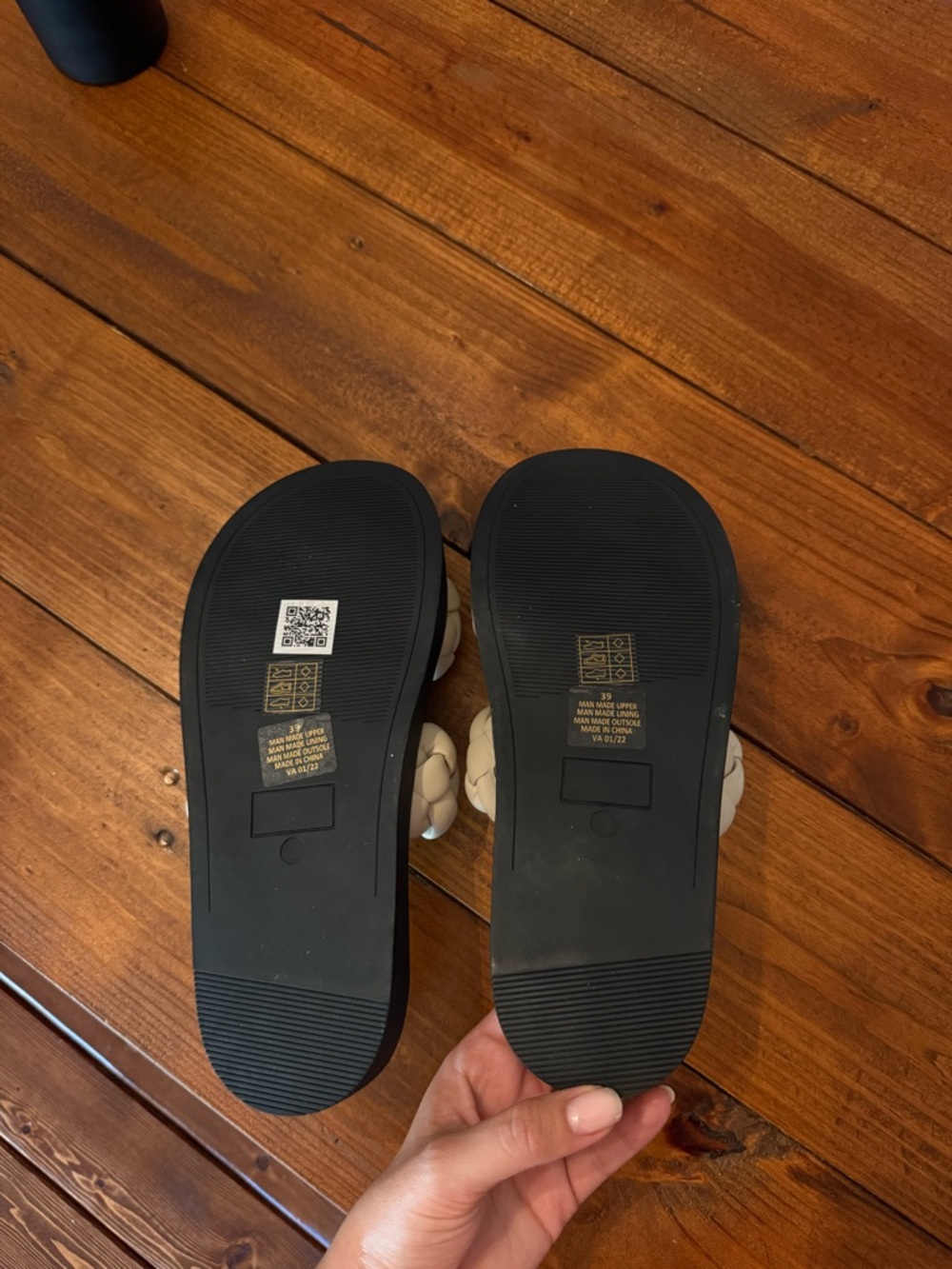 KG Kurt Geiger Braided Slide Sandals - Picture 4 of 4